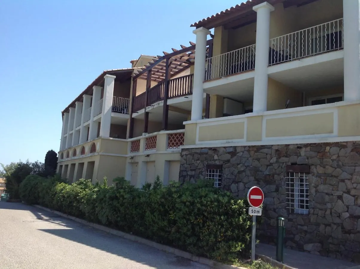 Drammont Studio Cabine Village Cap Esterel Agay 3/4 Personnes 0*,  צרפת
